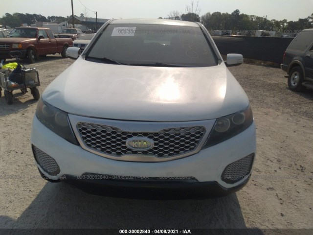 Photo 5 VIN: 5XYKT3A13BG082764 - KIA SORENTO 