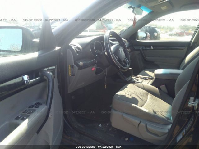 Photo 4 VIN: 5XYKT3A13BG106853 - KIA SORENTO 