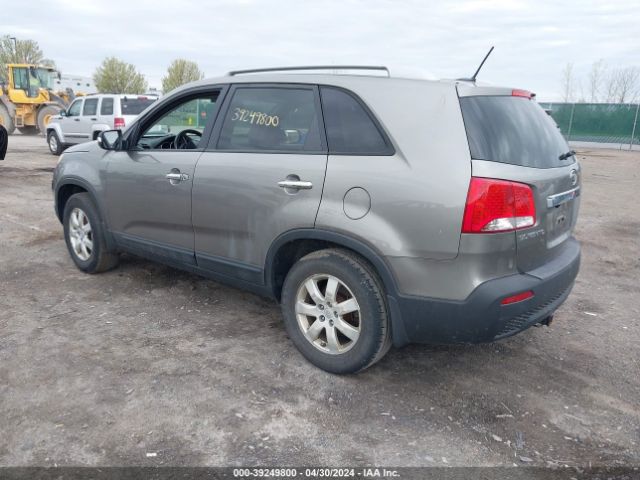 Photo 2 VIN: 5XYKT3A13BG186137 - KIA SORENTO 