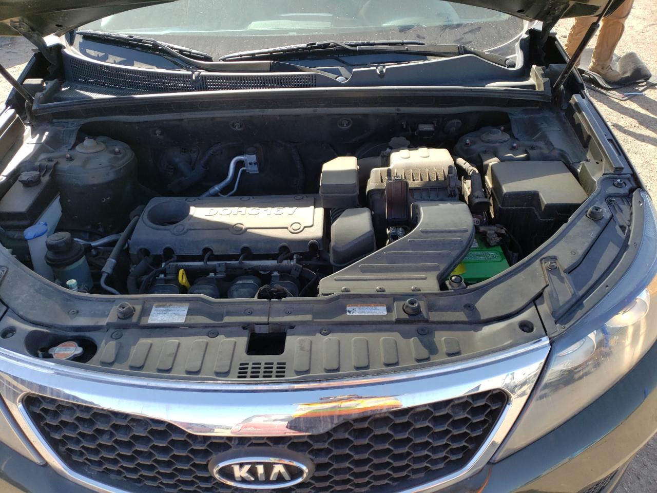 Photo 10 VIN: 5XYKT3A13DG316288 - KIA SORENTO 