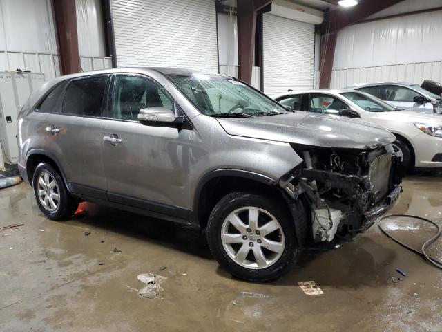 Photo 3 VIN: 5XYKT3A13DG333916 - KIA SORENTO LX 