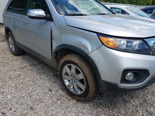 Photo 8 VIN: 5XYKT3A13DG415144 - KIA SORENTO 