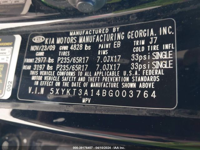 Photo 8 VIN: 5XYKT3A14BG003764 - KIA SORENTO 