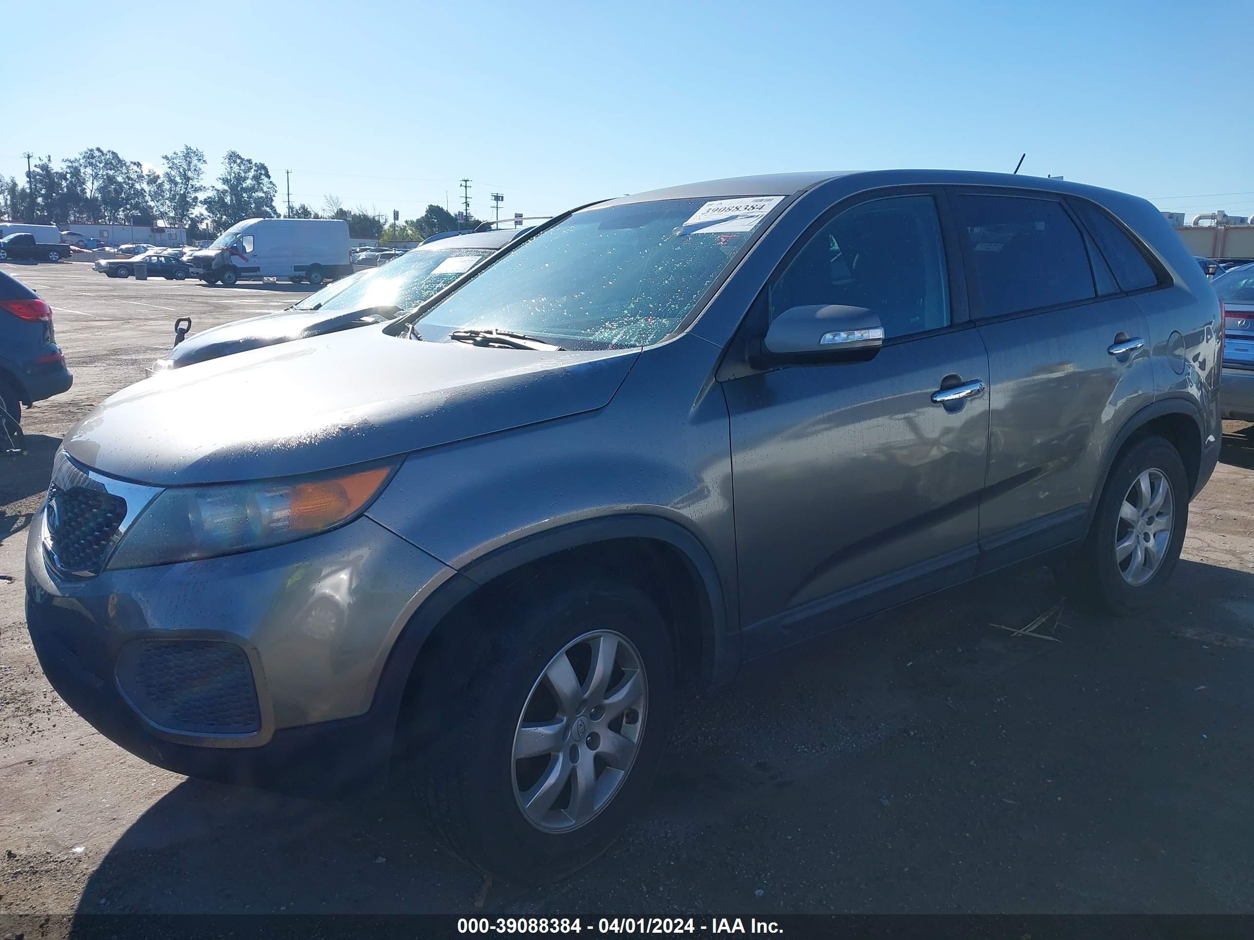 Photo 1 VIN: 5XYKT3A14BG046727 - KIA SORENTO 