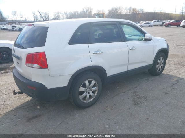 Photo 3 VIN: 5XYKT3A14BG122656 - KIA SORENTO 