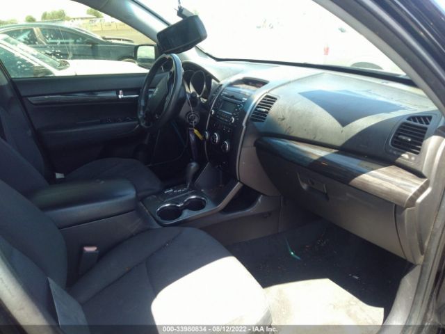 Photo 4 VIN: 5XYKT3A14BG162865 - KIA SORENTO 