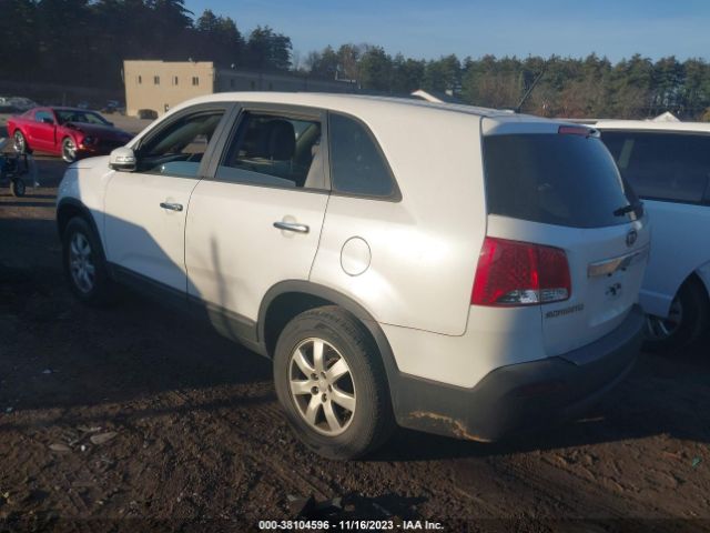 Photo 2 VIN: 5XYKT3A14BG171758 - KIA SORENTO 