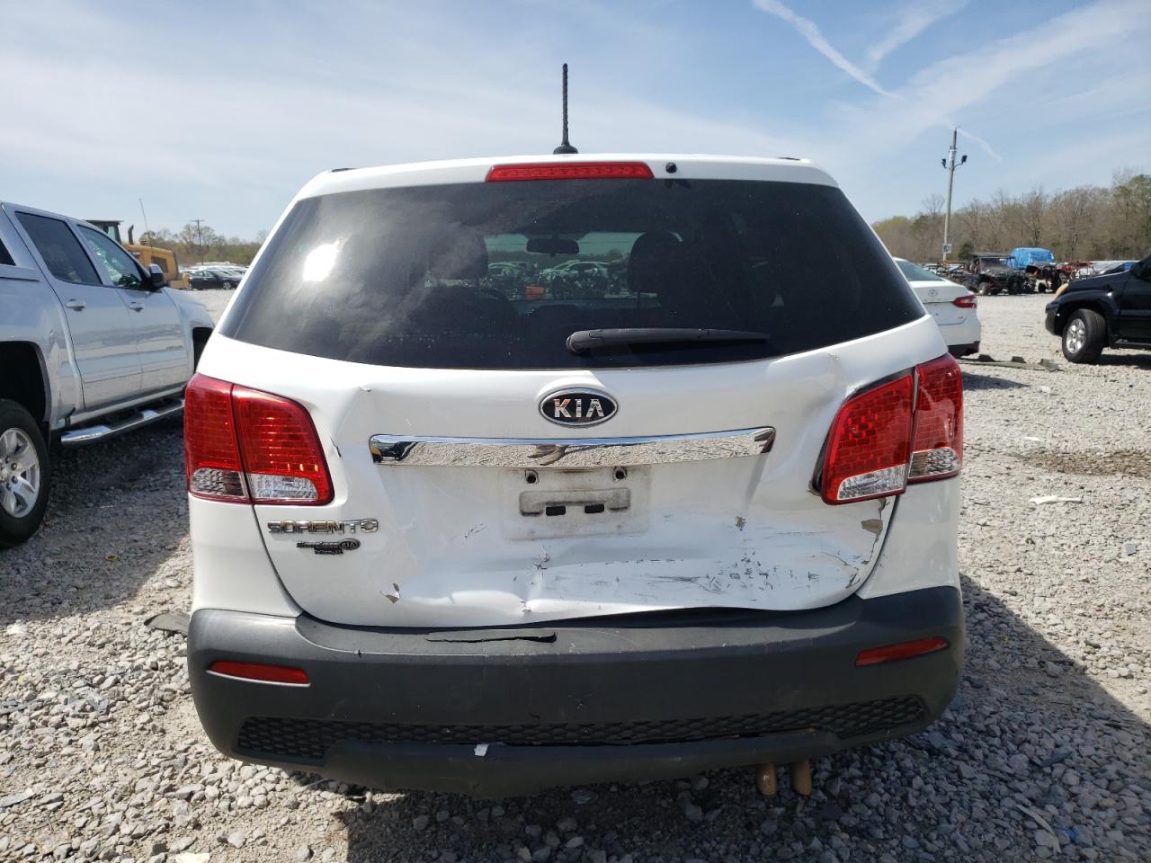 Photo 5 VIN: 5XYKT3A14CG245567 - KIA SORENTO 