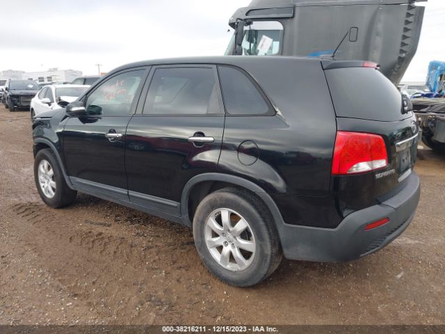 Photo 2 VIN: 5XYKT3A14CG303015 - KIA SORENTO 