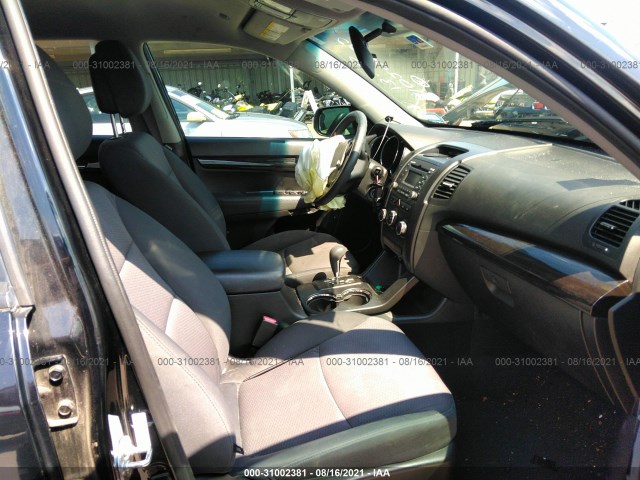 Photo 4 VIN: 5XYKT3A14DG369453 - KIA SORENTO 