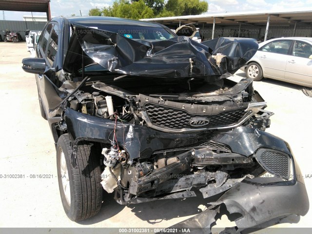 Photo 5 VIN: 5XYKT3A14DG369453 - KIA SORENTO 