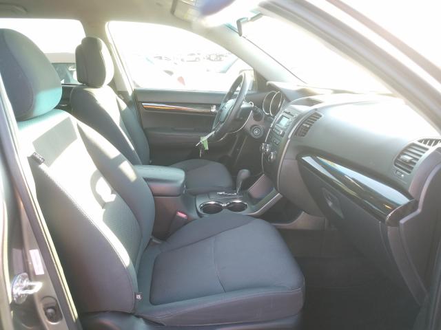 Photo 4 VIN: 5XYKT3A14DG372840 - KIA SORENTO 