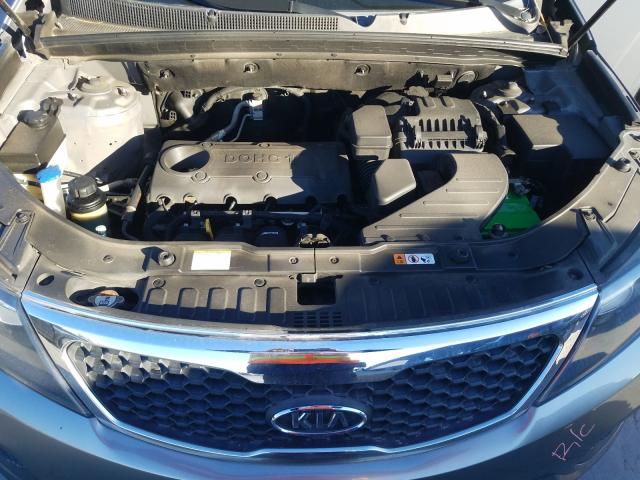 Photo 6 VIN: 5XYKT3A14DG372840 - KIA SORENTO 