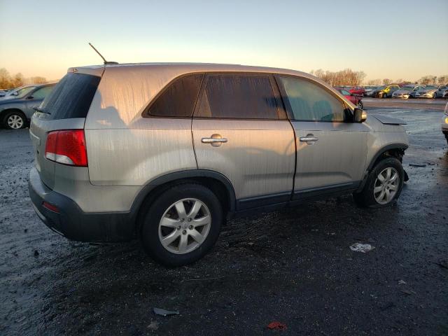 Photo 2 VIN: 5XYKT3A14DG383899 - KIA SORENTO LX 