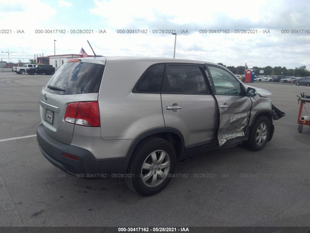 Photo 3 VIN: 5XYKT3A14DG411541 - KIA SORENTO 