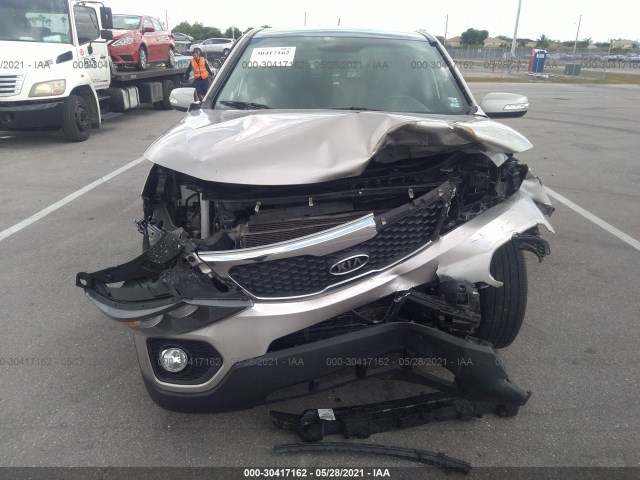 Photo 5 VIN: 5XYKT3A14DG411541 - KIA SORENTO 