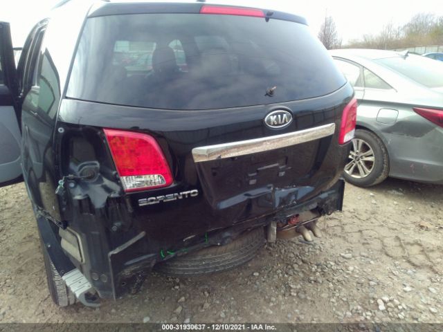 Photo 5 VIN: 5XYKT3A15BG024672 - KIA SORENTO 