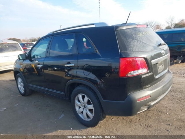 Photo 2 VIN: 5XYKT3A15BG049023 - KIA SORENTO 