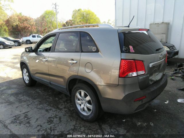 Photo 2 VIN: 5XYKT3A15BG058806 - KIA SORENTO 