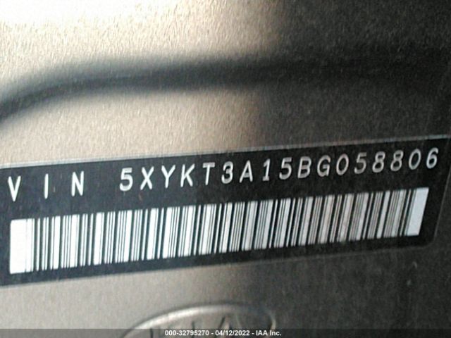 Photo 8 VIN: 5XYKT3A15BG058806 - KIA SORENTO 