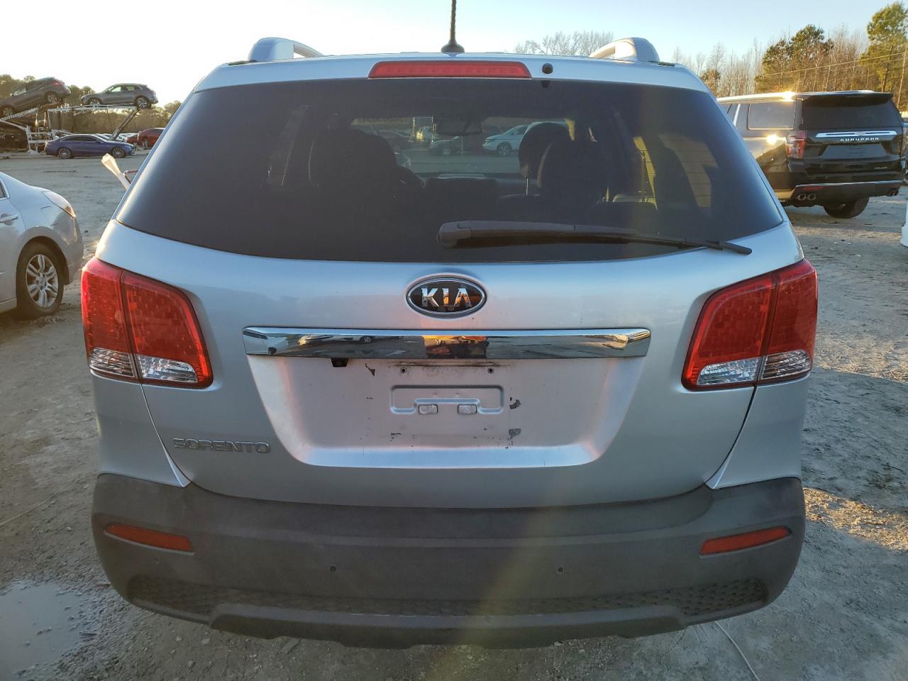 Photo 5 VIN: 5XYKT3A15BG107437 - KIA SORENTO 