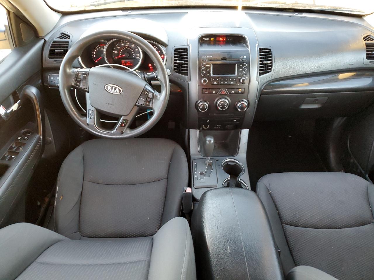 Photo 7 VIN: 5XYKT3A15BG107437 - KIA SORENTO 