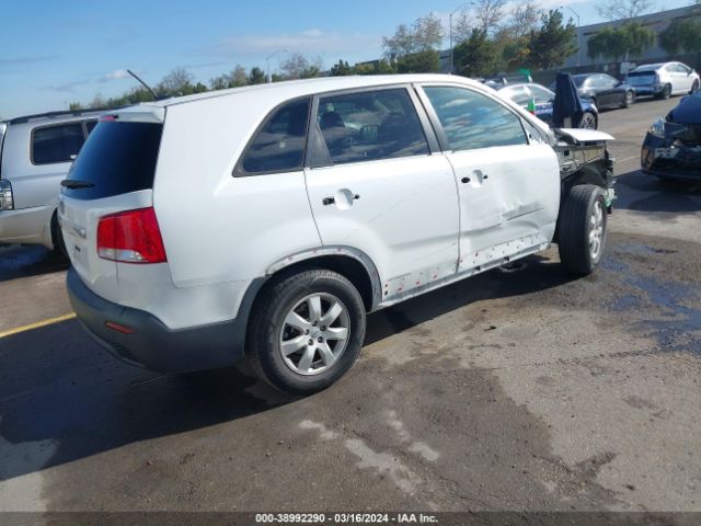 Photo 3 VIN: 5XYKT3A15CG213453 - KIA SORENTO 