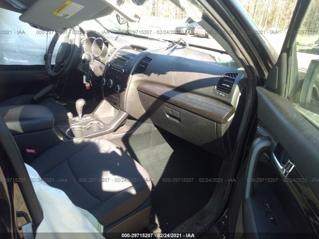 Photo 4 VIN: 5XYKT3A15CG214795 - KIA SORENTO 