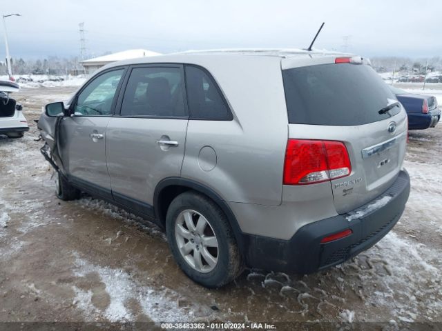 Photo 2 VIN: 5XYKT3A15DG320245 - KIA SORENTO 