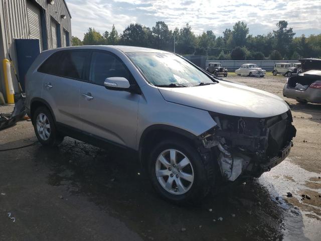 Photo 3 VIN: 5XYKT3A15DG348384 - KIA SORENTO LX 