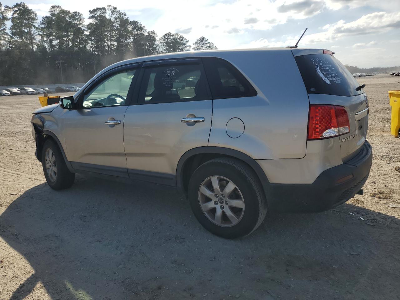 Photo 1 VIN: 5XYKT3A15DG385807 - KIA SORENTO 