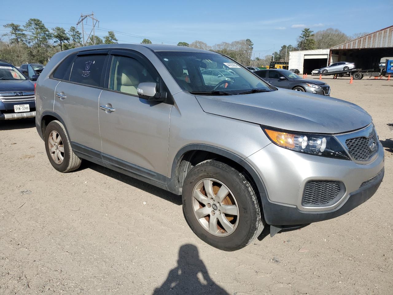 Photo 3 VIN: 5XYKT3A15DG385807 - KIA SORENTO 