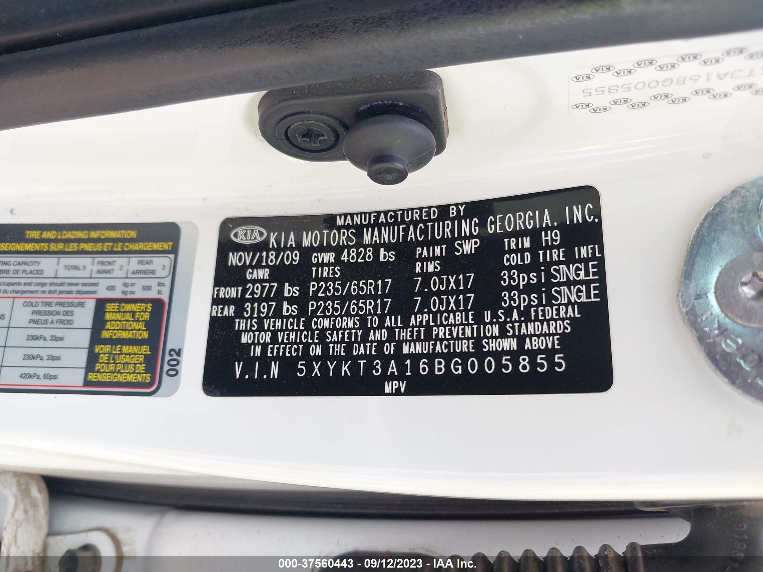 Photo 8 VIN: 5XYKT3A16BG005855 - KIA SORENTO 