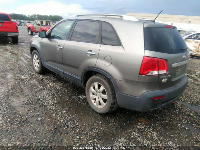 Photo 2 VIN: 5XYKT3A16BG062198 - KIA SORENTO 