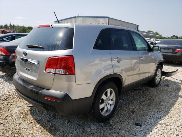 Photo 2 VIN: 5XYKT3A16DG310887 - KIA SORENTO LX 