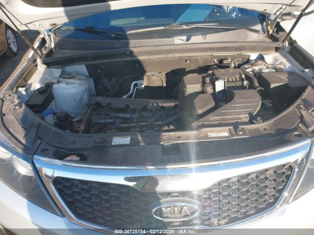 Photo 9 VIN: 5XYKT3A16DG321632 - KIA SORENTO 