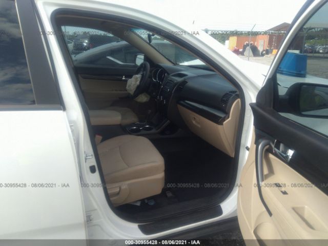 Photo 4 VIN: 5XYKT3A16DG364349 - KIA SORENTO 