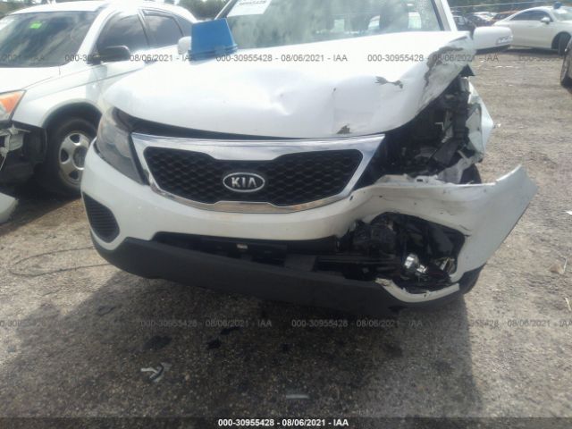 Photo 5 VIN: 5XYKT3A16DG364349 - KIA SORENTO 