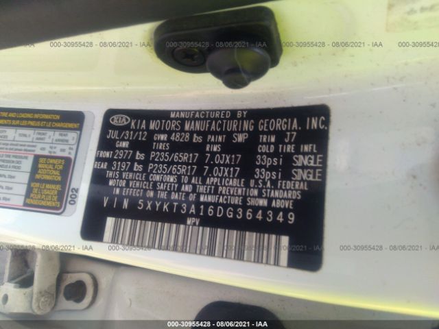 Photo 8 VIN: 5XYKT3A16DG364349 - KIA SORENTO 