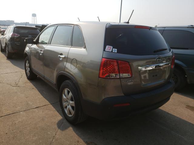 Photo 2 VIN: 5XYKT3A16DG387002 - KIA SORENTO LX 