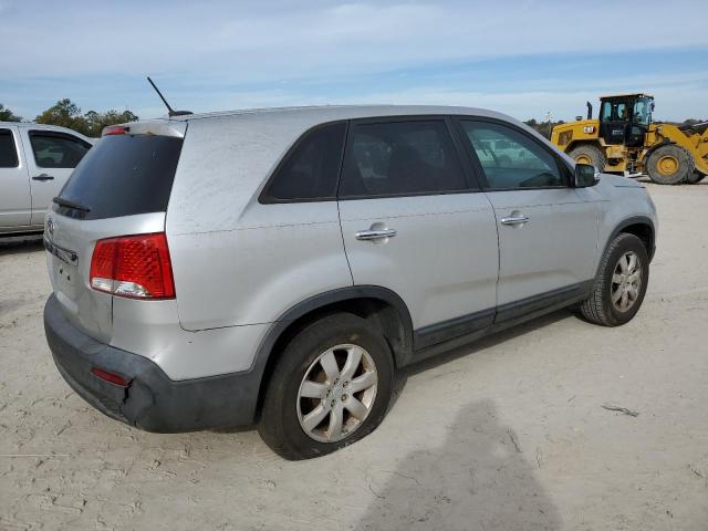 Photo 2 VIN: 5XYKT3A17BG012961 - KIA SORENTO 