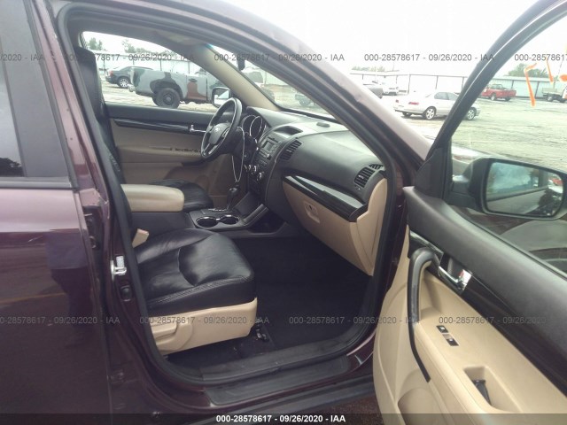 Photo 4 VIN: 5XYKT3A17BG084940 - KIA SORENTO 