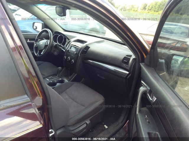 Photo 4 VIN: 5XYKT3A17BG122649 - KIA SORENTO 