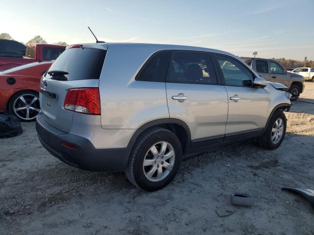 Photo 2 VIN: 5XYKT3A17BG135580 - KIA SORENTO 