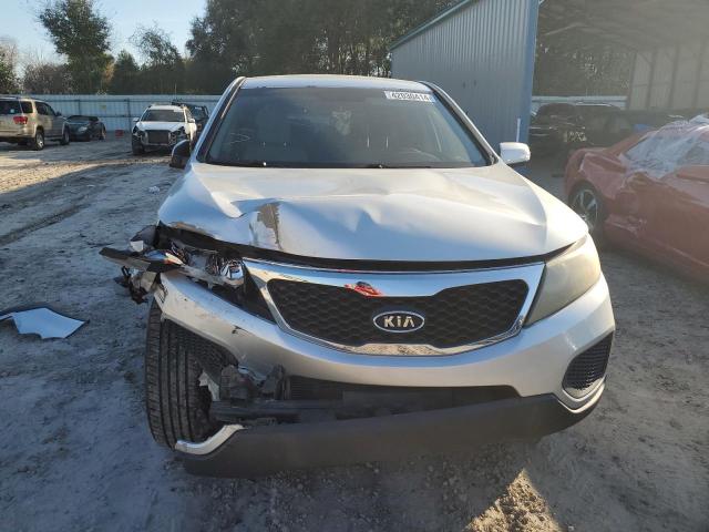 Photo 4 VIN: 5XYKT3A17BG135580 - KIA SORENTO 