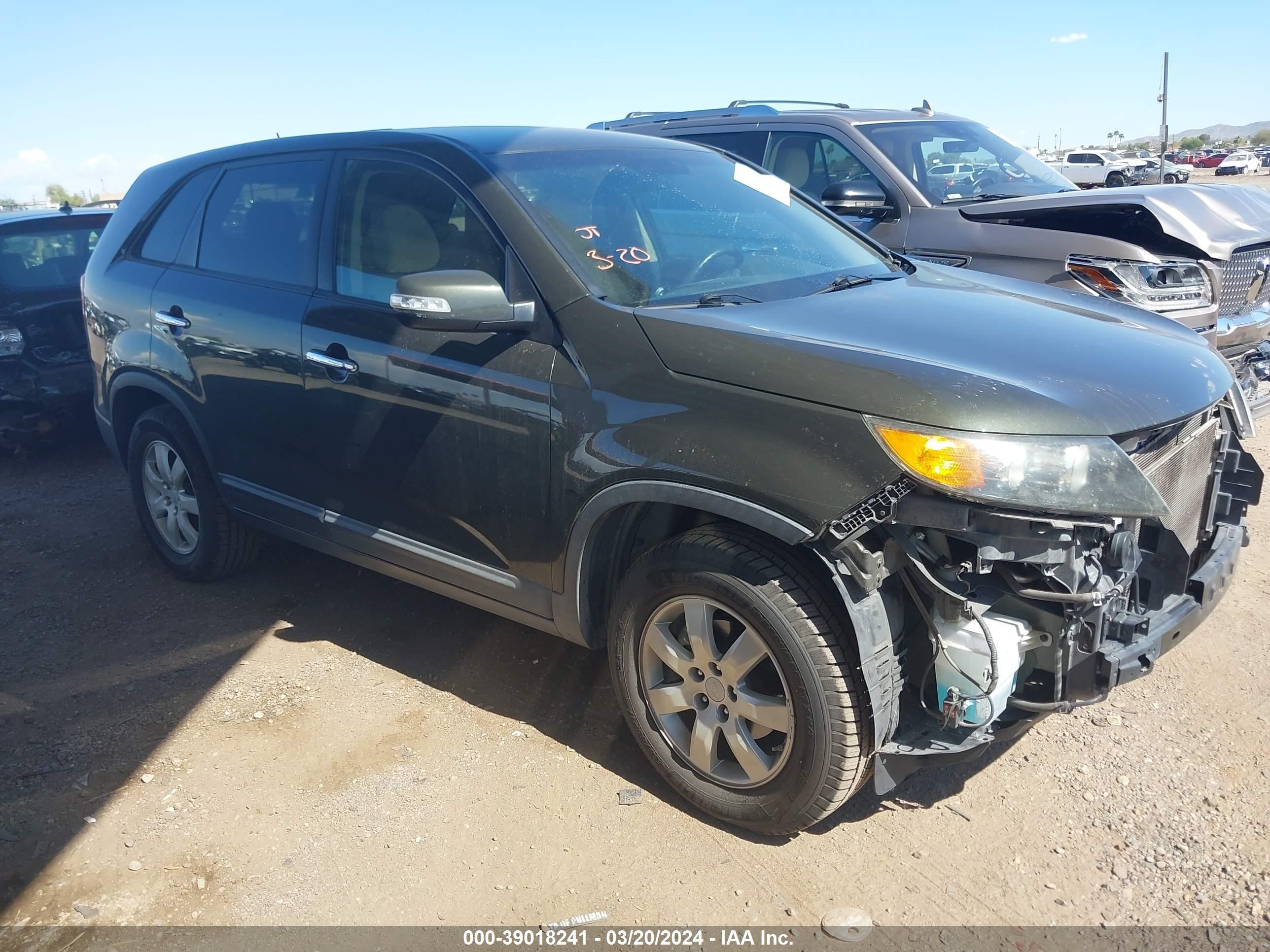 Photo 13 VIN: 5XYKT3A17BG175142 - KIA SORENTO 