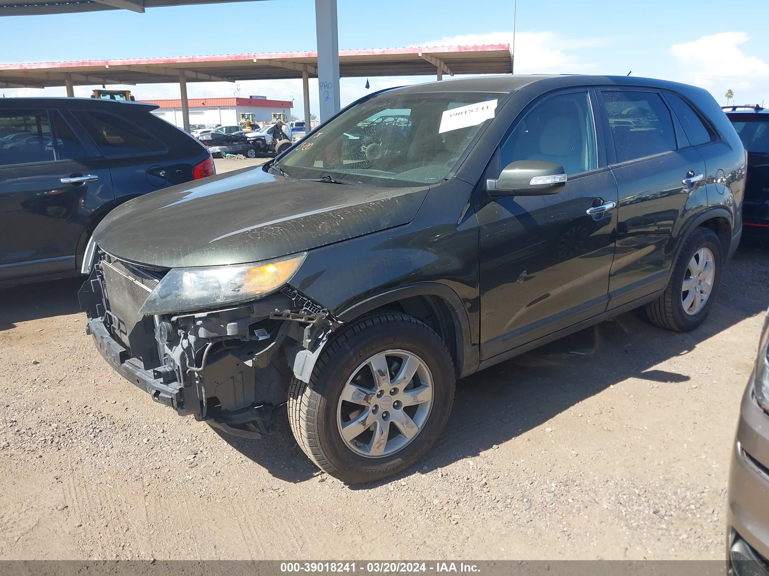 Photo 14 VIN: 5XYKT3A17BG175142 - KIA SORENTO 