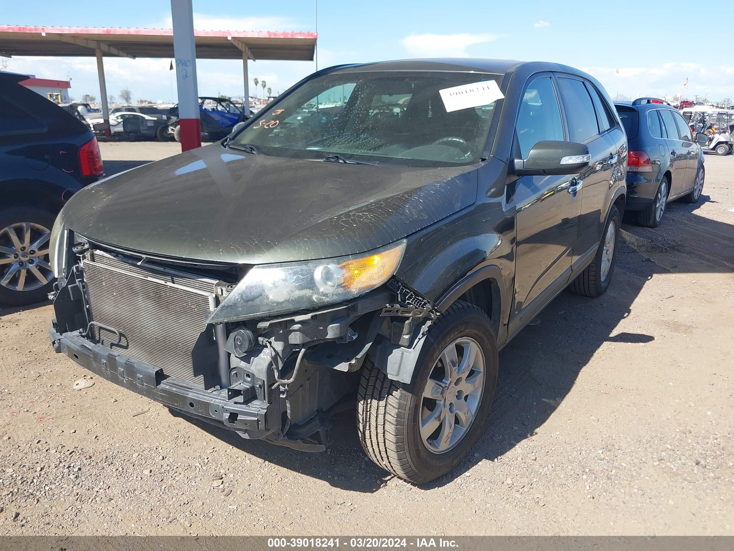 Photo 5 VIN: 5XYKT3A17BG175142 - KIA SORENTO 