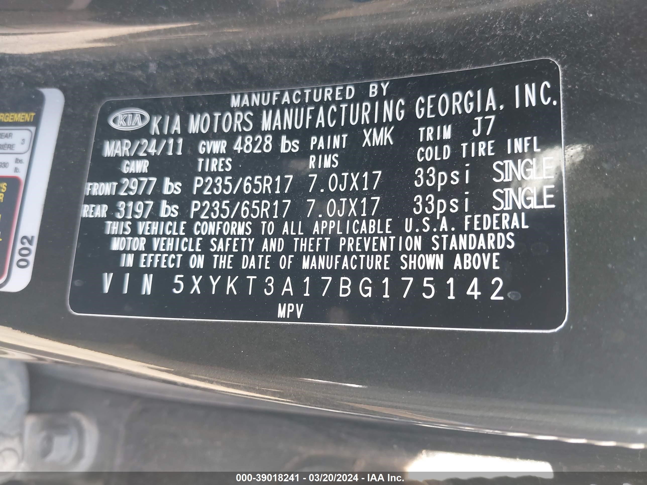 Photo 8 VIN: 5XYKT3A17BG175142 - KIA SORENTO 