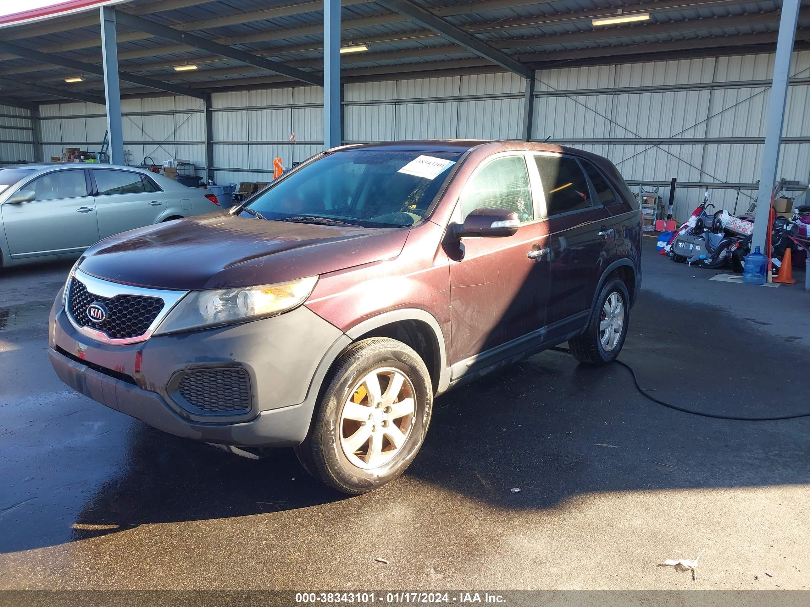 Photo 1 VIN: 5XYKT3A17CG203328 - KIA SORENTO 